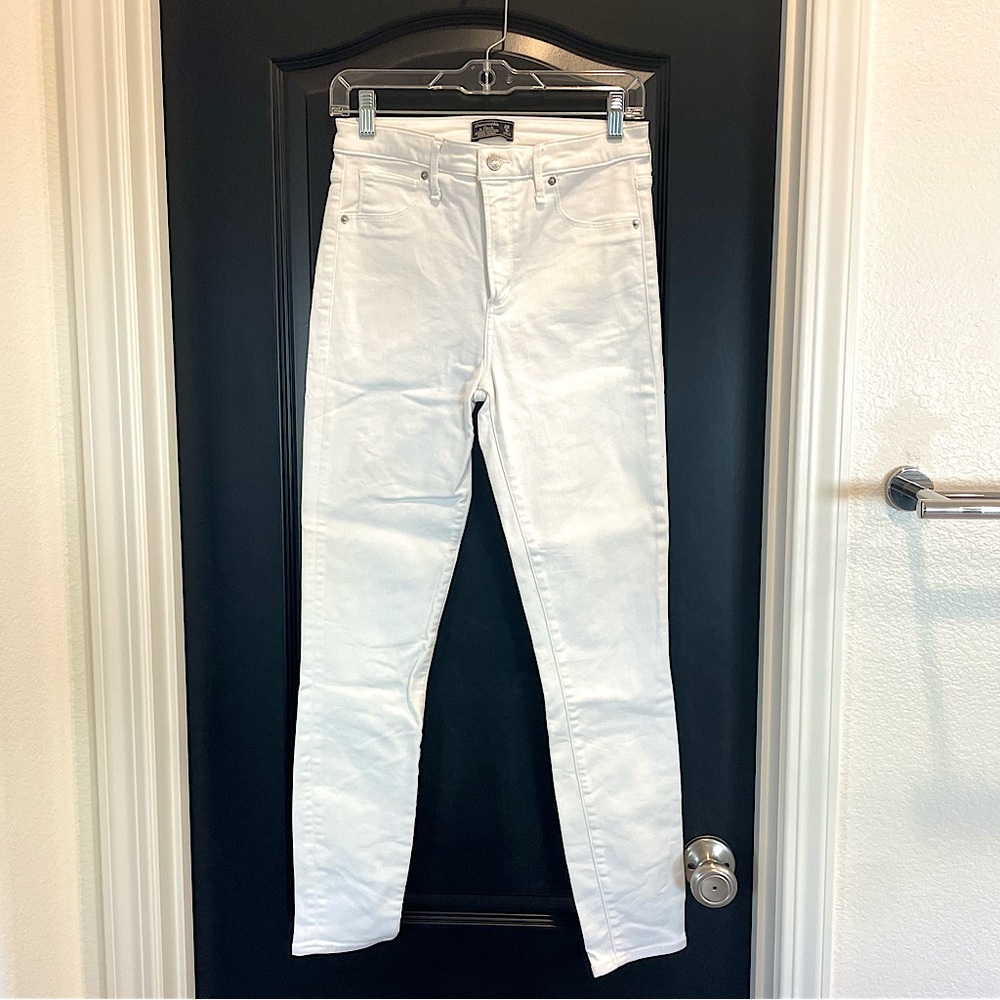 A&F white skinny jeans